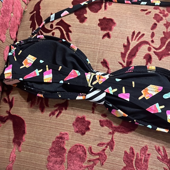 Juicy couture Bathing suit top - Picture 4 of 6